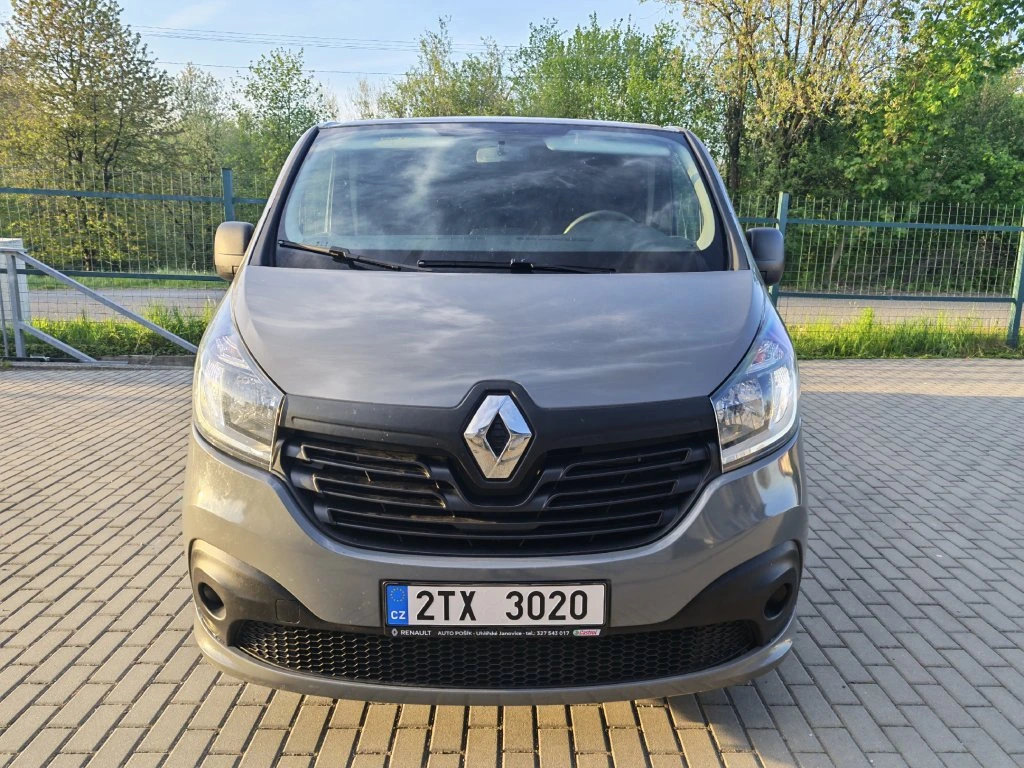 Renault Trafic III 1.6 dCi až pro 9 osob — foto 4